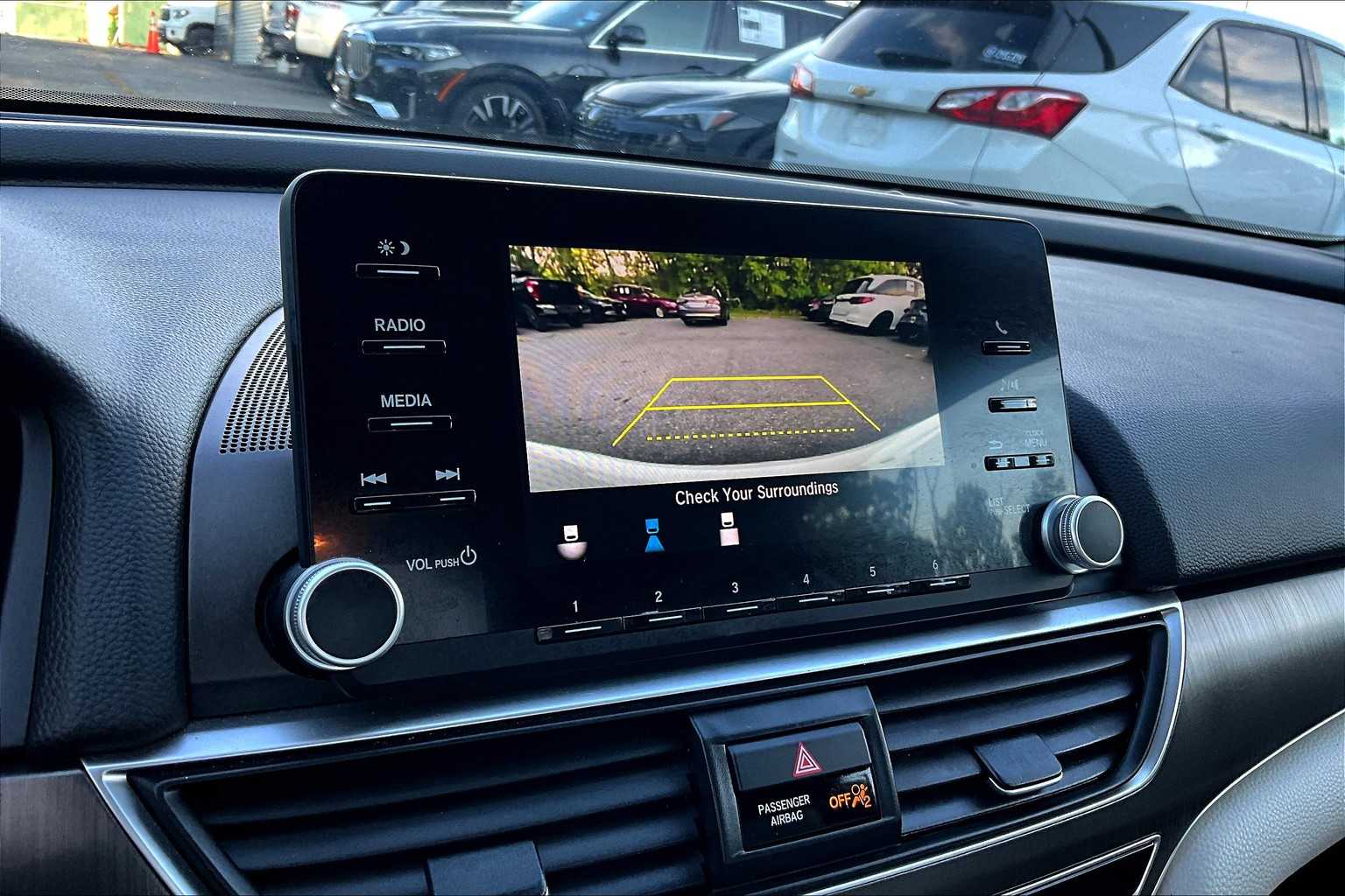 2019 Honda Accord LX 1.5T photo 26