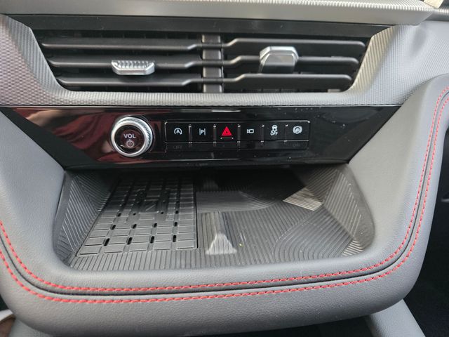 2025 Ford Explorer ST-Line photo 23