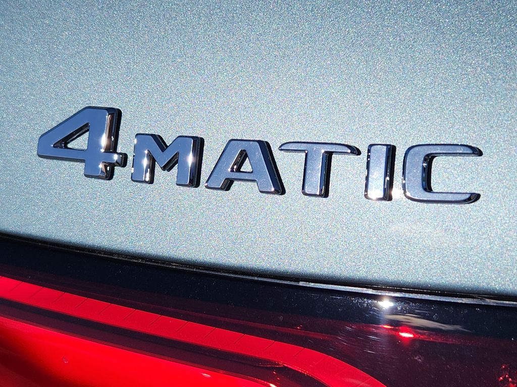 2026 Mercedes Benz GLC 300 4MATIC photo 9