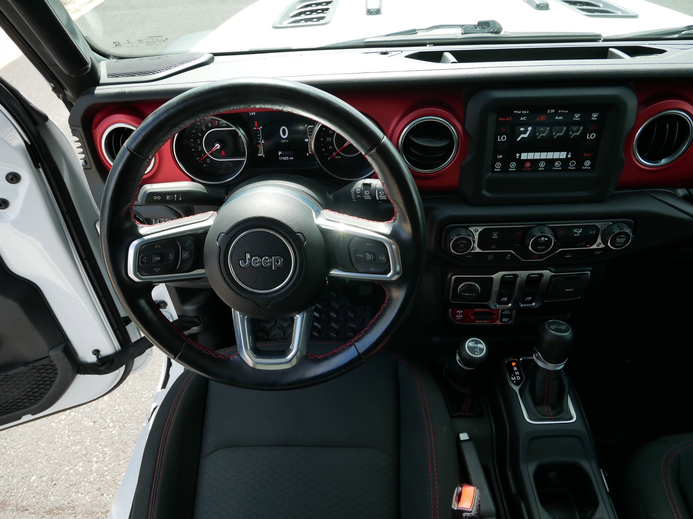 2021 Jeep Wrangler Rubicon photo 13