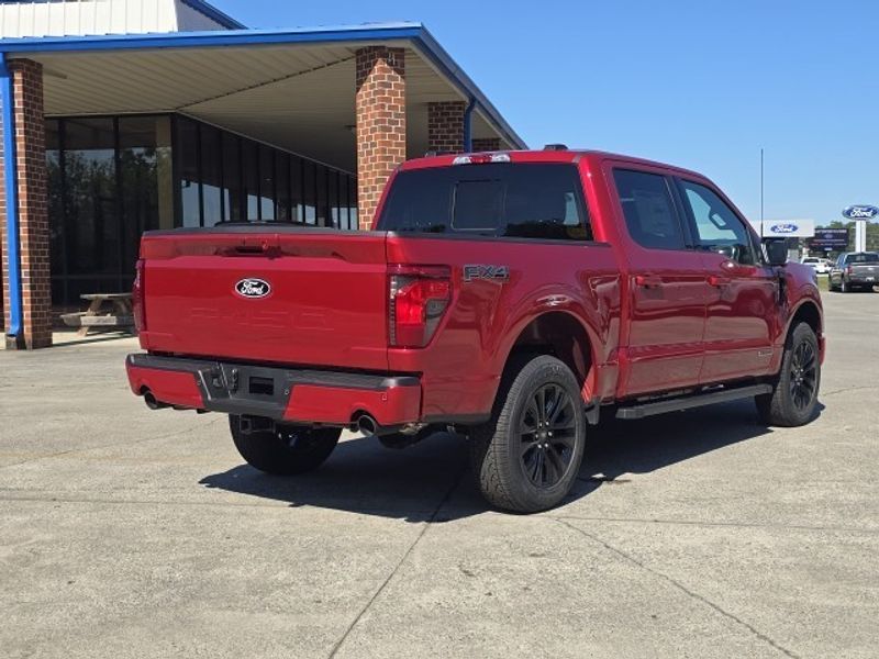 2025 Ford F-150 XLT photo 3