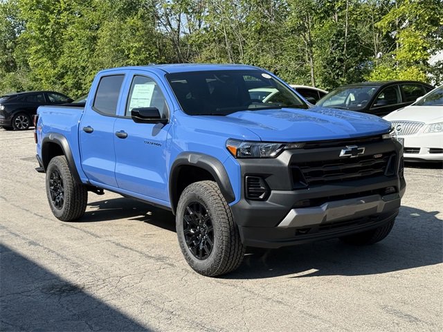 2026 Chevrolet Colorado Trail Boss photo 2