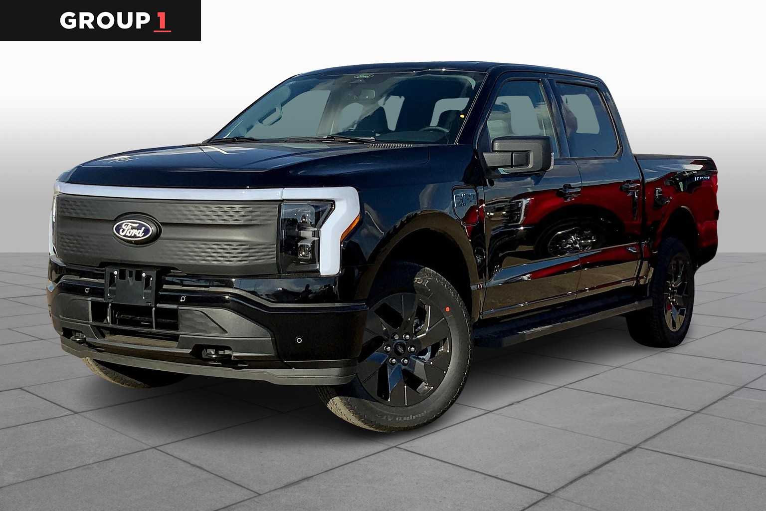 2025 Ford F-150 Lightning XLT photo 4