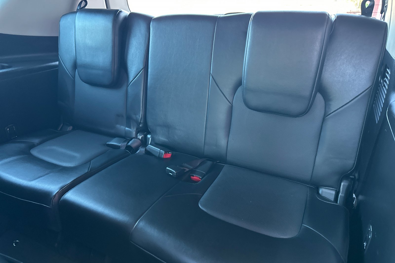 2022 Nissan Armada SL photo 11