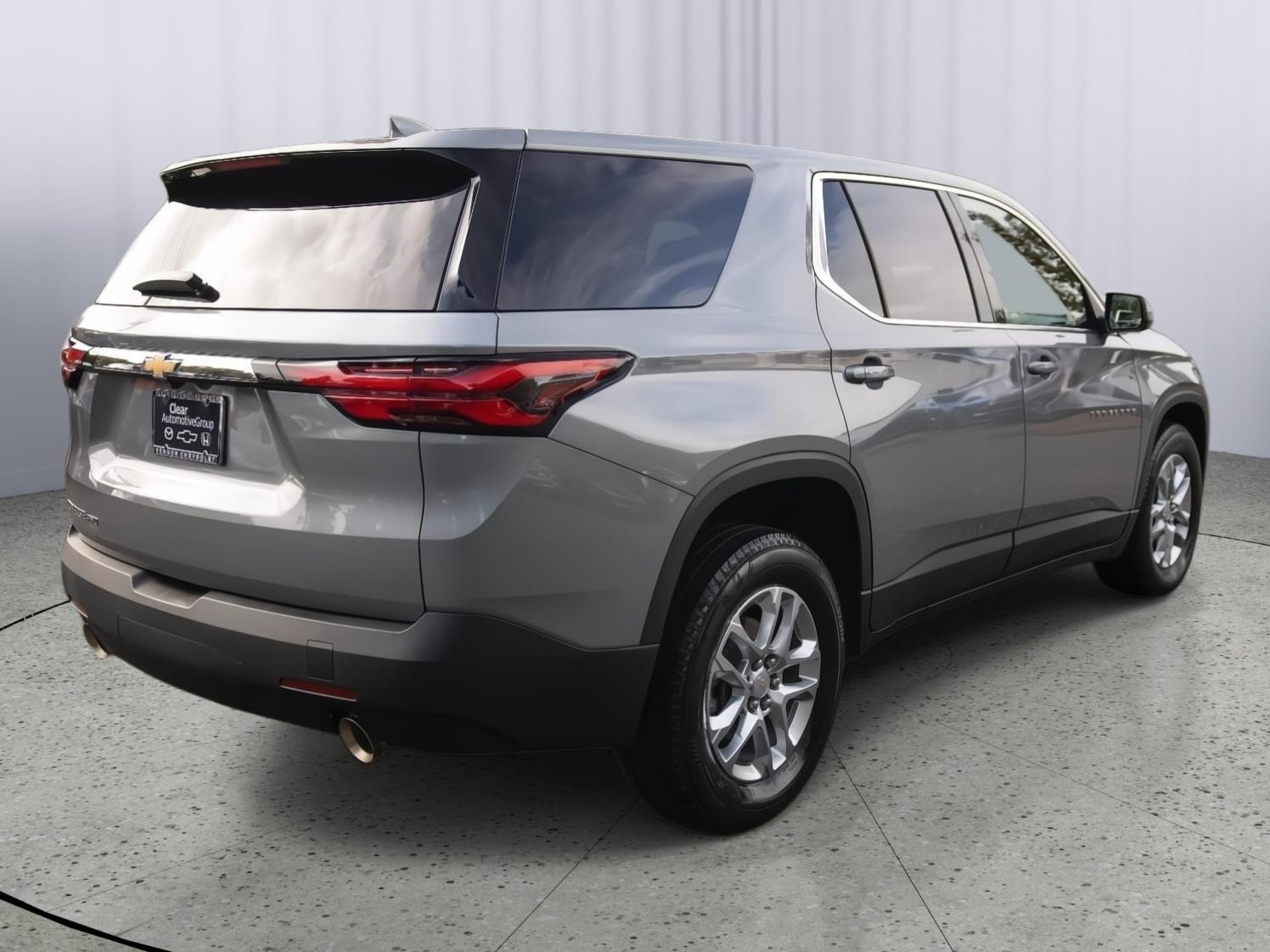 2023 Chevrolet Traverse LS photo 19