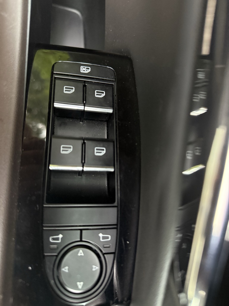 2022 Mazda CX-30 2.5 S Premium photo 16
