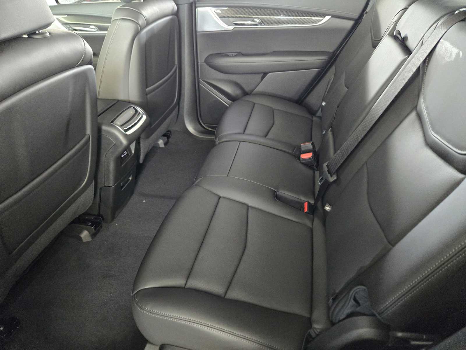 2025 Cadillac XT6 Sport photo 18