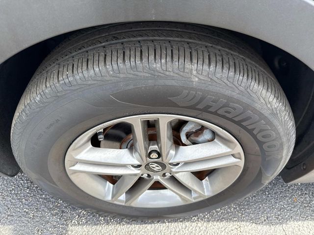 2018 Hyundai Santa Fe Sport Base photo 4