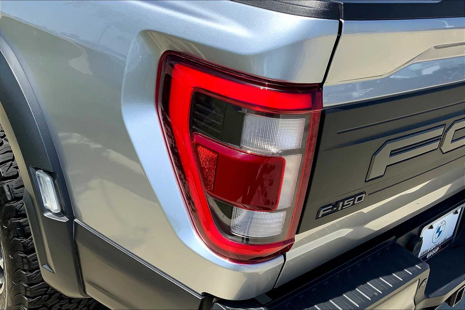 2022 Ford F-150 Raptor photo 28