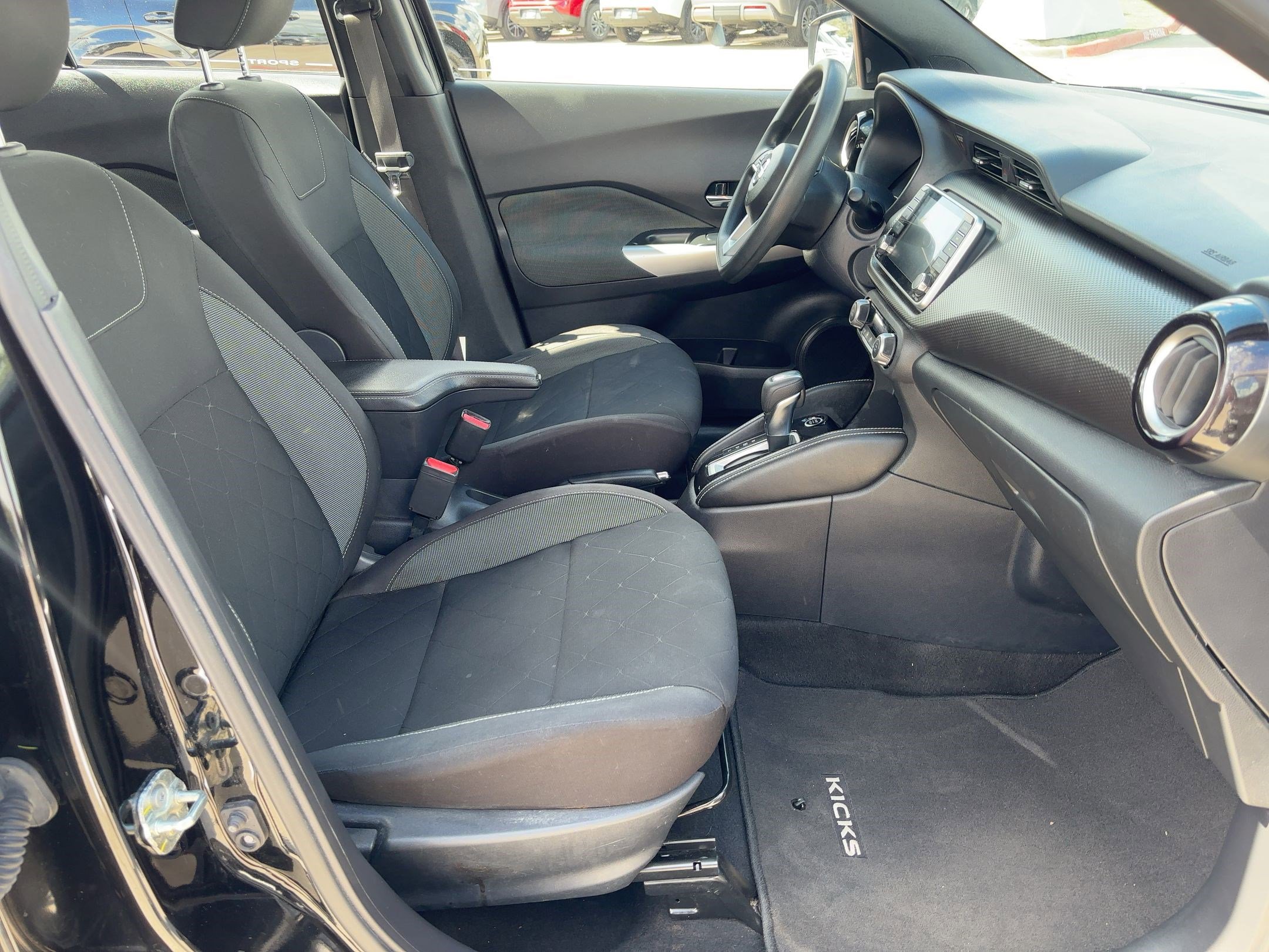 2020 Nissan Kicks SV photo 26