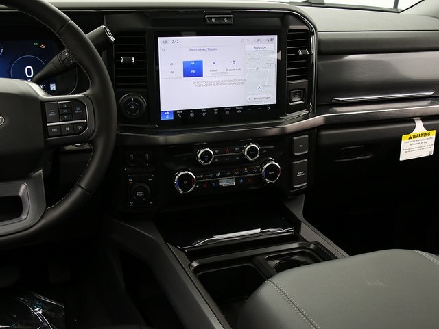 2026 Ford F-250 Lariat photo 15