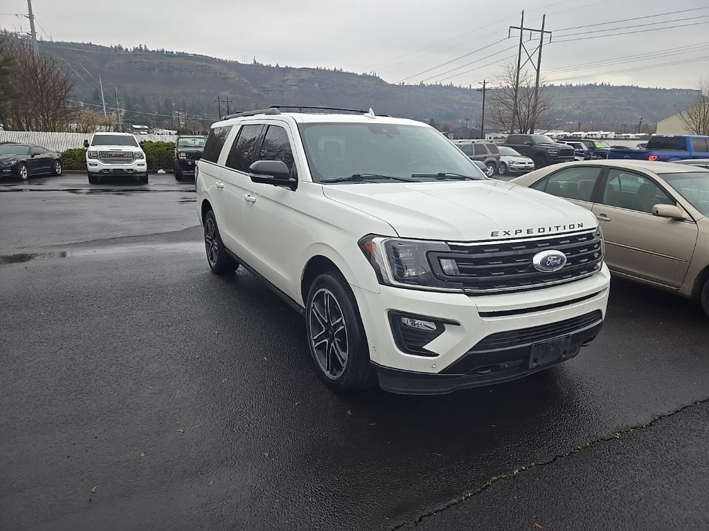 2021 Ford Expedition Limited's photo