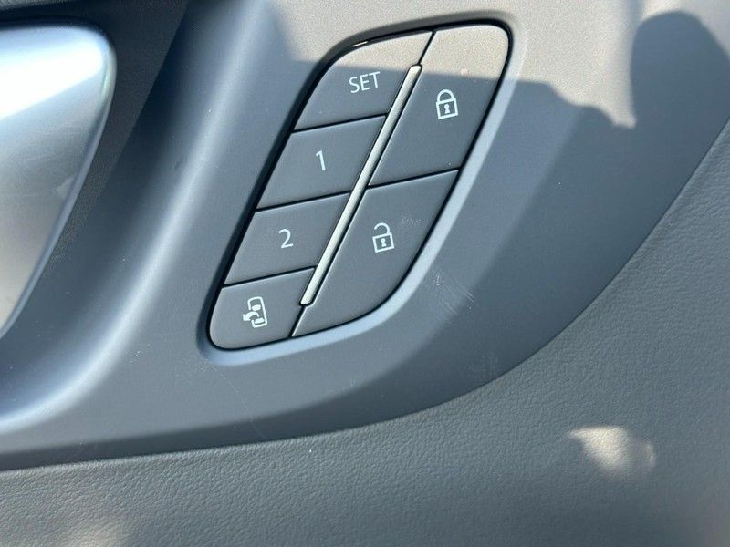 2026 Buick Enclave Sport Touring photo 10
