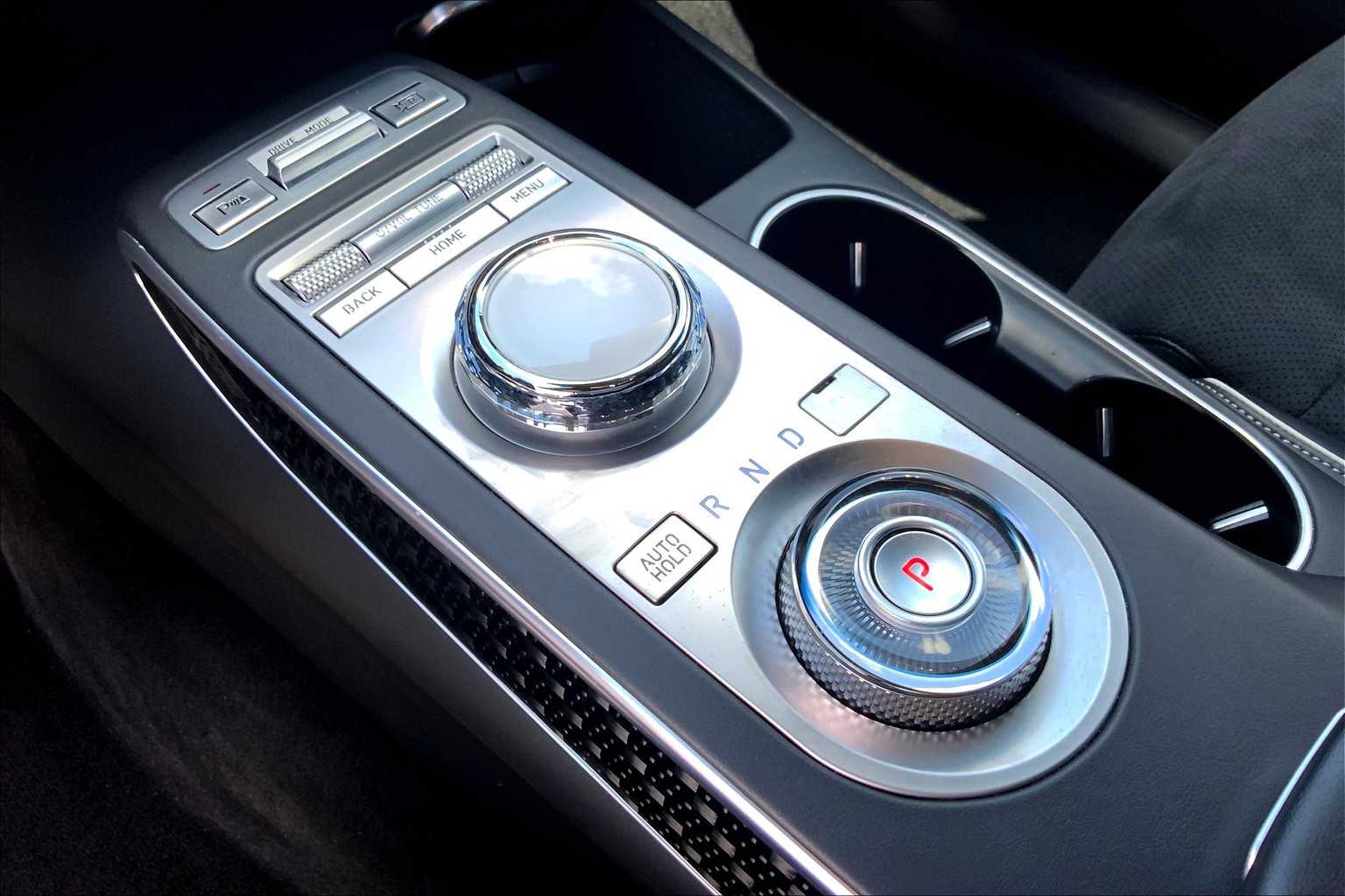 2022 Genesis GV70 3.5T Sport photo 31