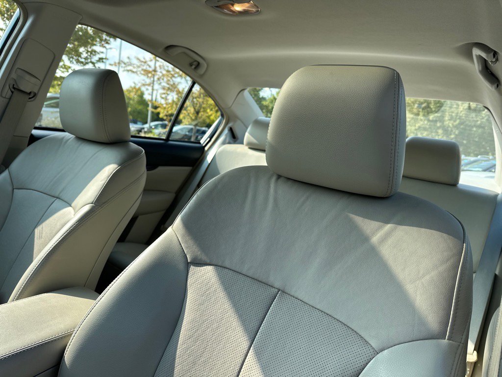 2014 Subaru Legacy 2.5i Limited photo 15
