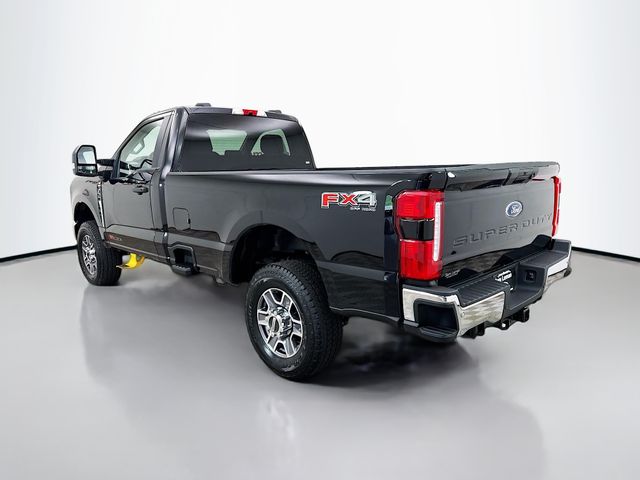 2025 Ford F-350 photo 5