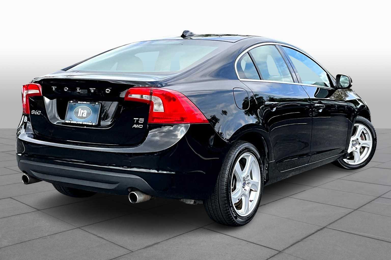 2013 Volvo S60 T5 Premier photo 11