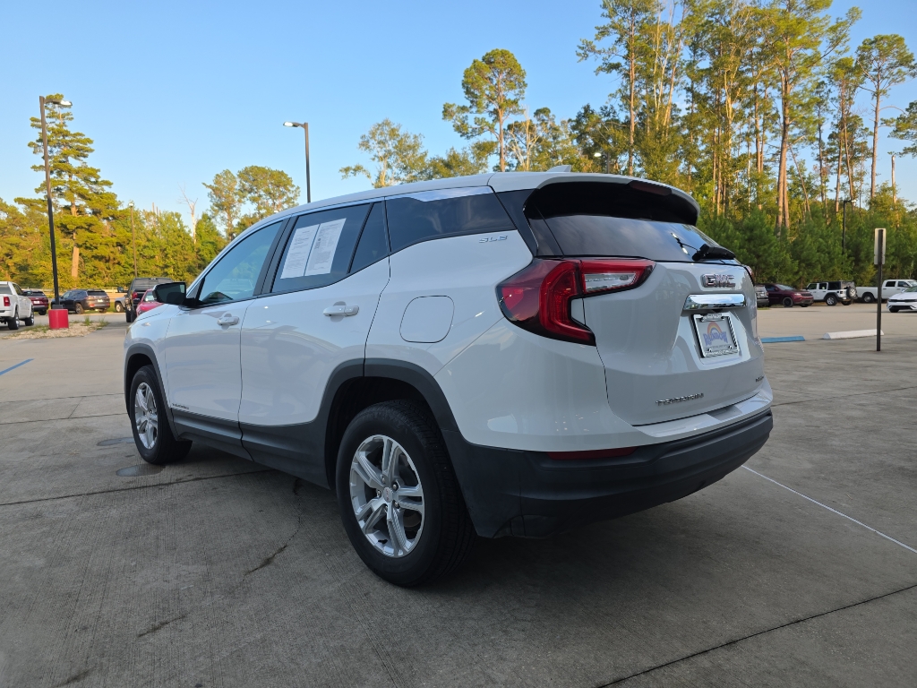 2022 Gmc Terrain SLE photo 3