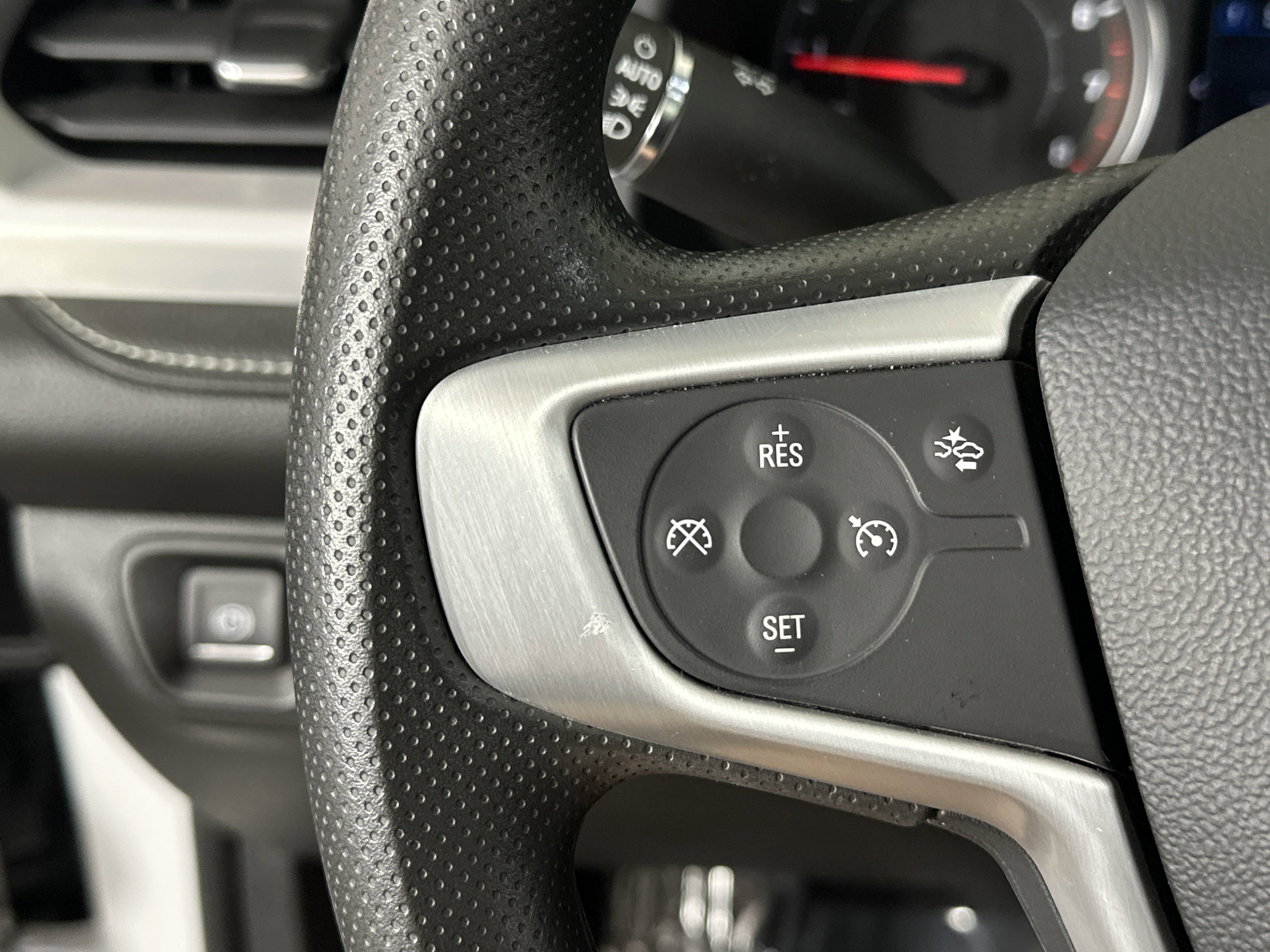 2023 Gmc Acadia SLE photo 18