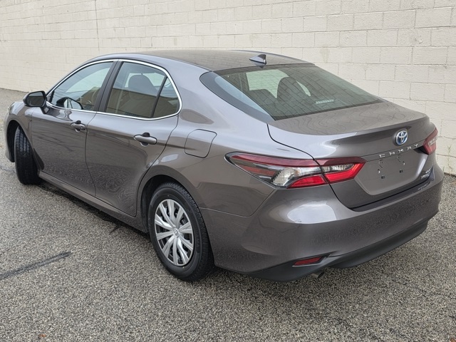 2023 Toyota Camry Hybrid LE photo 2