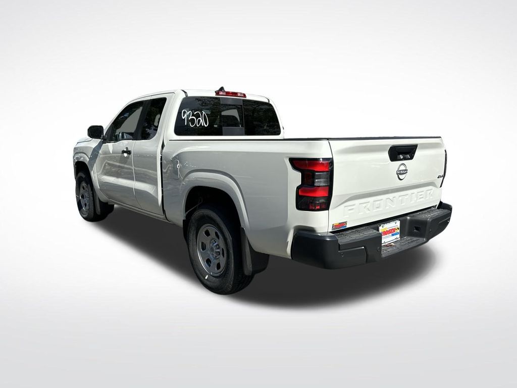 2025 Nissan Frontier S photo 3