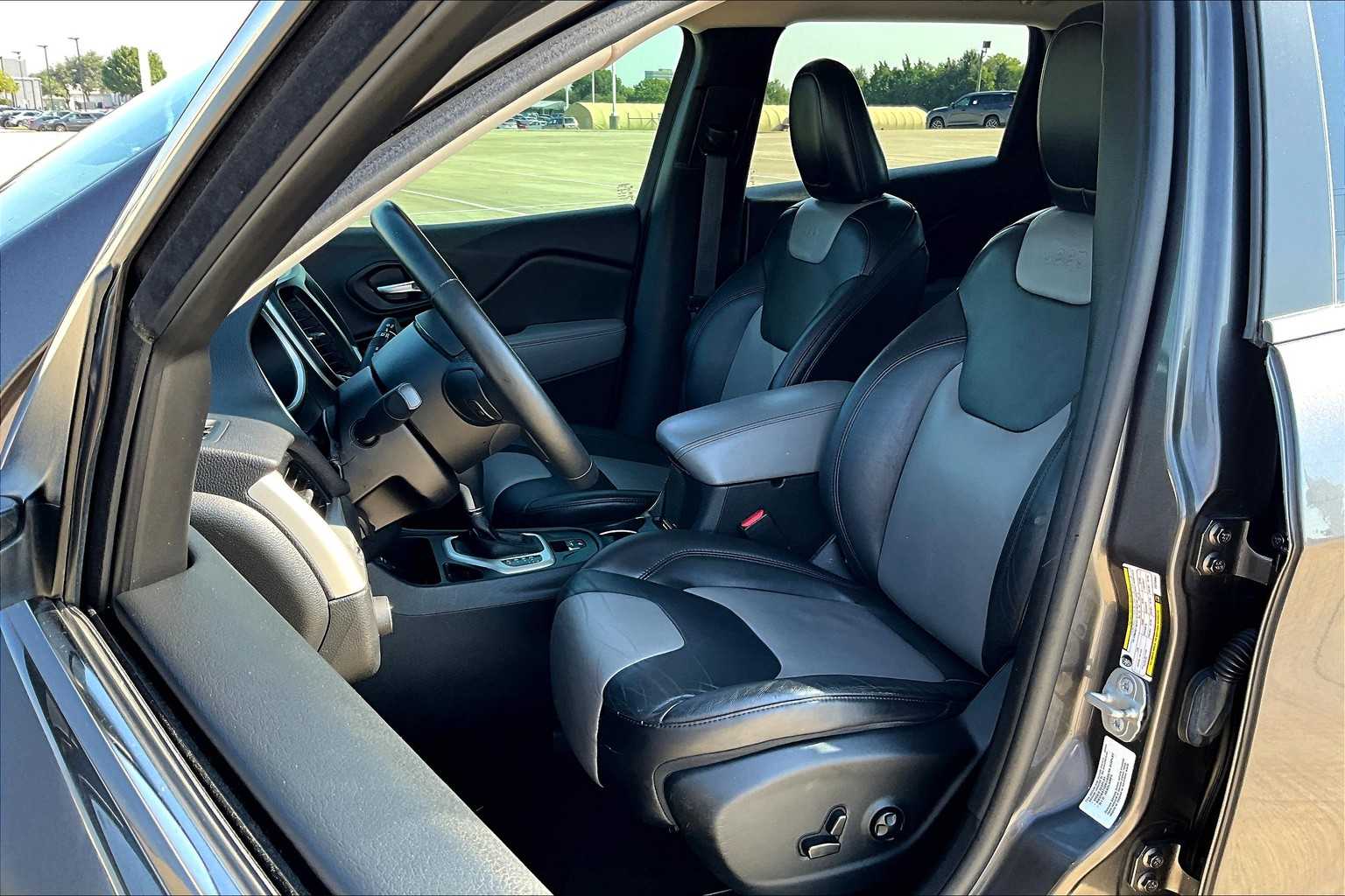 2014 Jeep Cherokee Limited photo 6