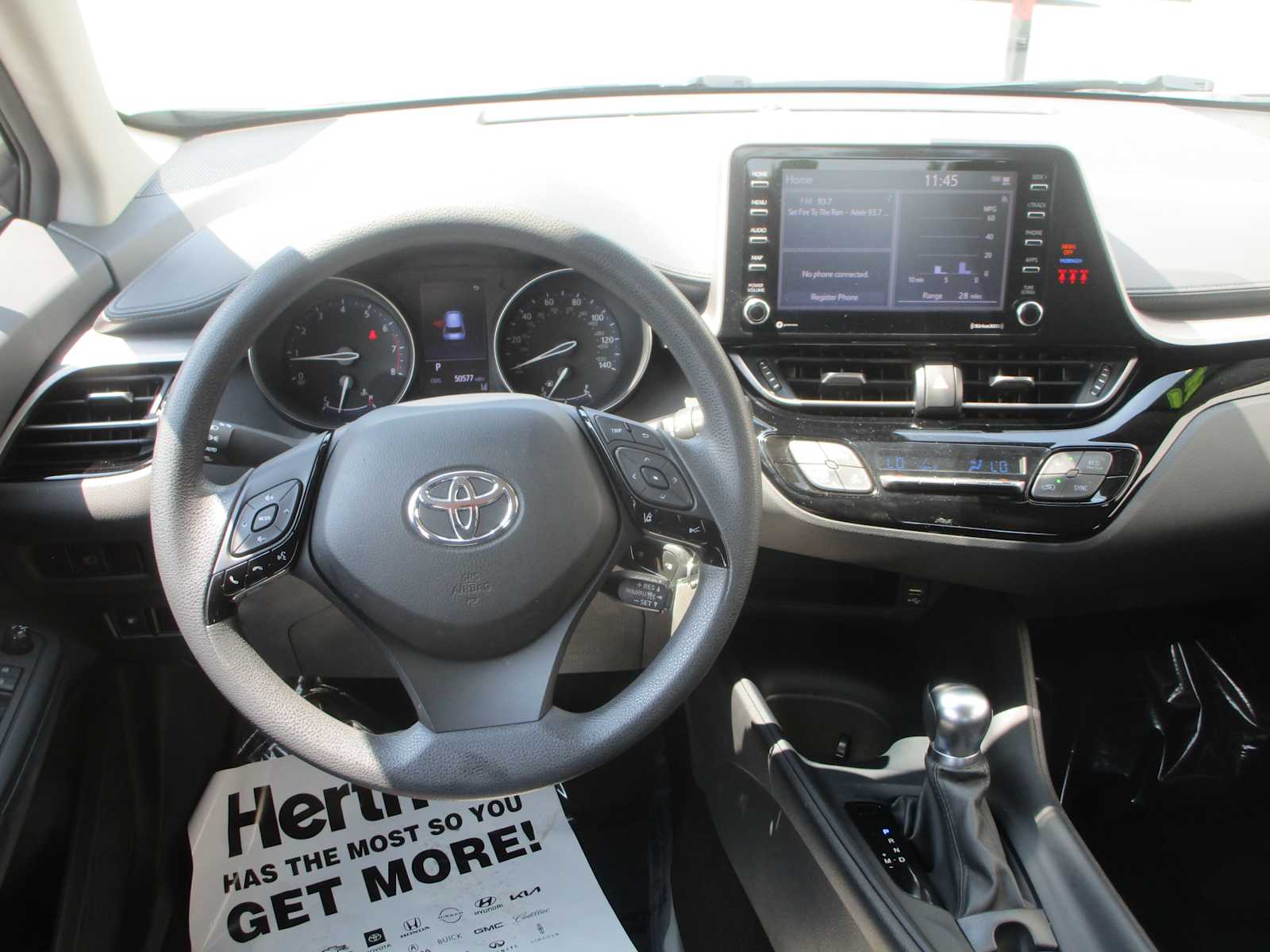 2021 Toyota C-HR LE photo 9