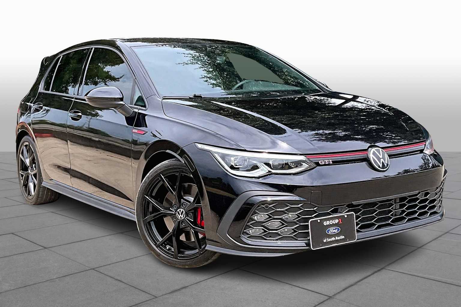 2024 Volkswagen Golf GTI 380 S photo 3