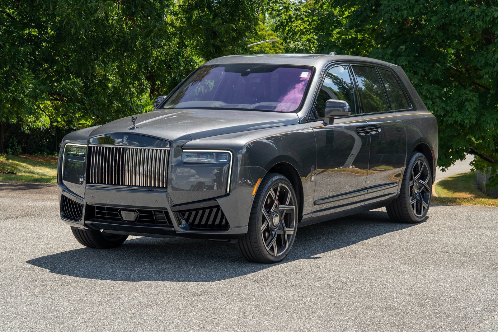 2025 Rolls Royce Cullinan Black Badge photo 3