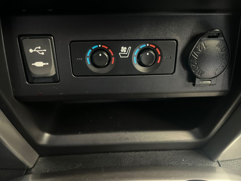 2015 Toyota 4Runner Limited photo 23