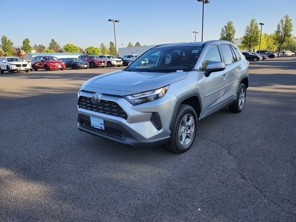 2023 Toyota RAV4 Hybrid LE photo 2