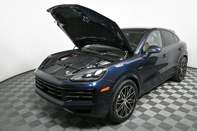 2026 Porsche Cayenne E-Hybrid Coupe photo 31