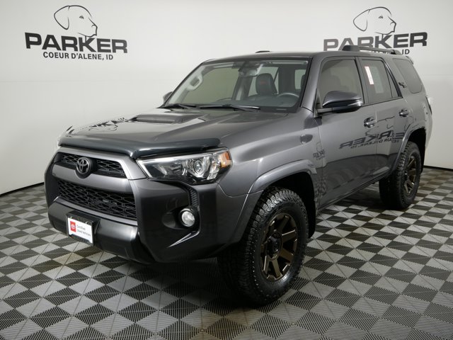 2019 Toyota 4Runner TRD Off-Road Premium's photo