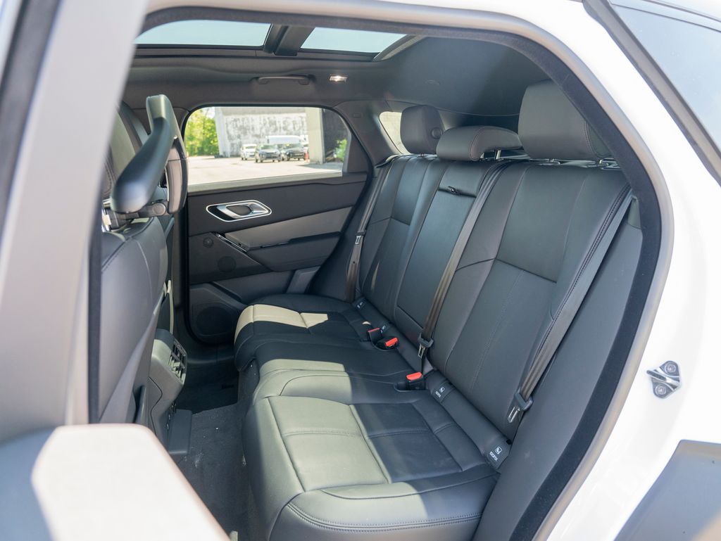 2026 Land Rover Range Rover Velar S photo 20
