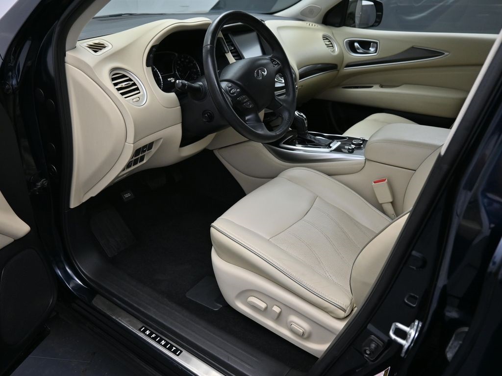 2019 Infiniti QX60 Luxe photo 10