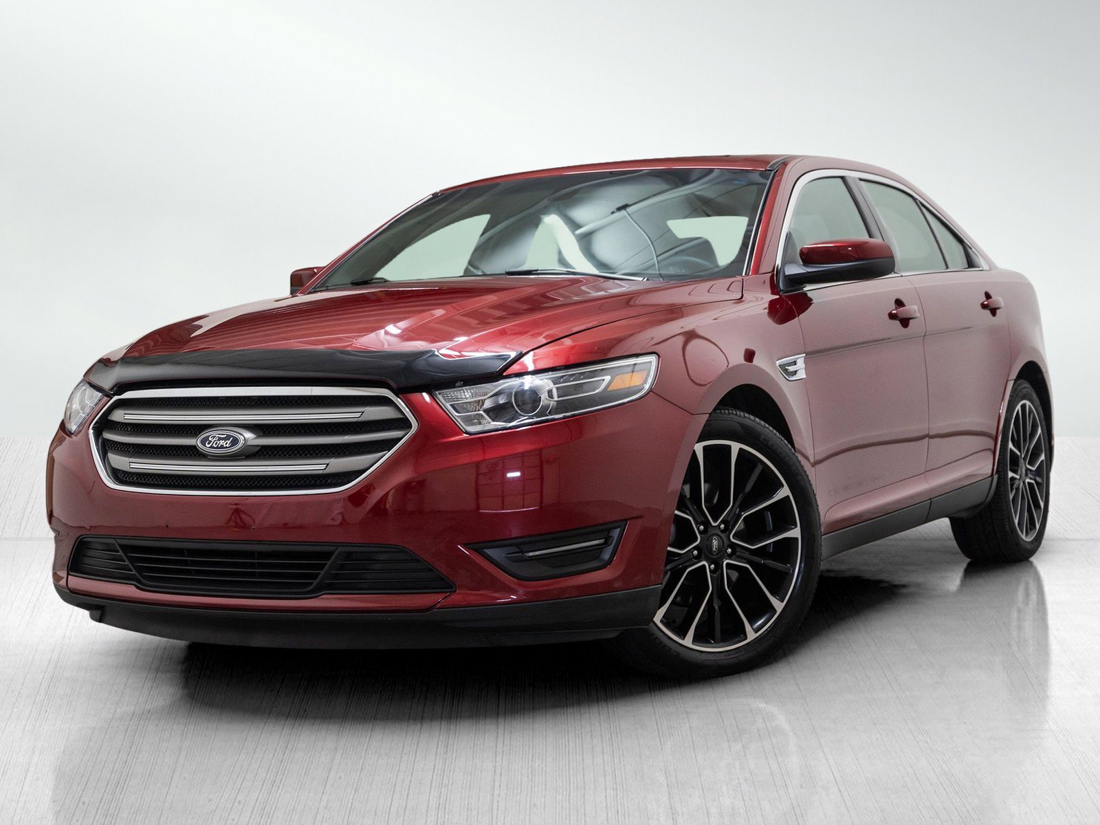 2018 Ford Taurus SEL's photo