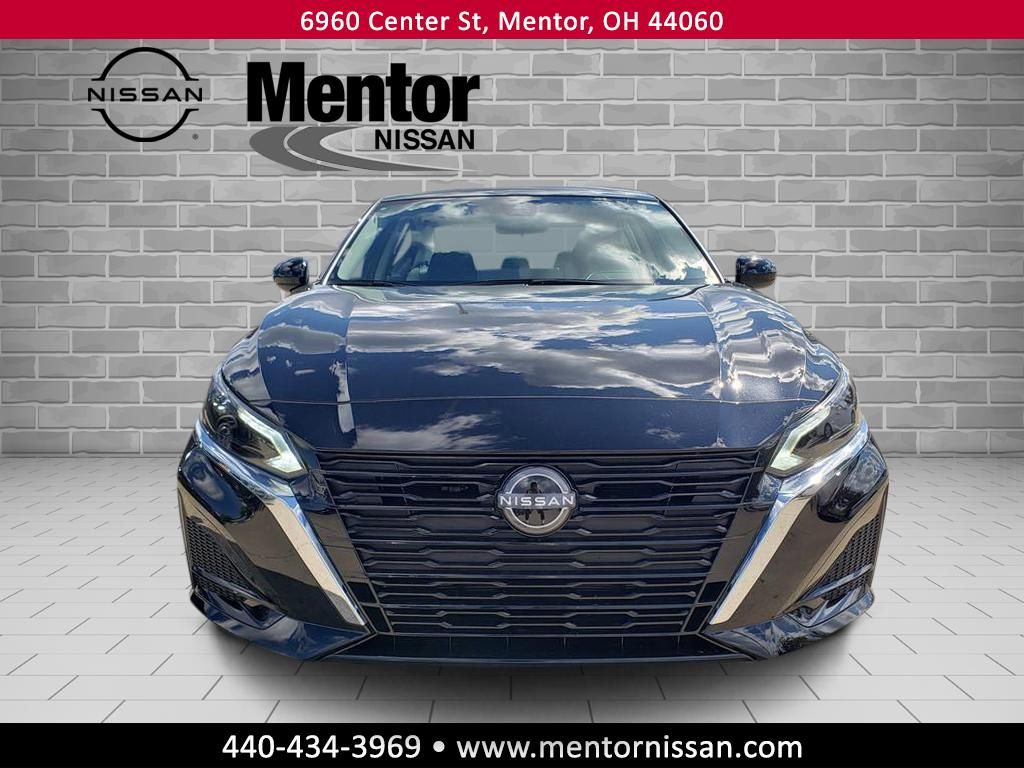 2025 Nissan Altima SV Special Edition photo 2