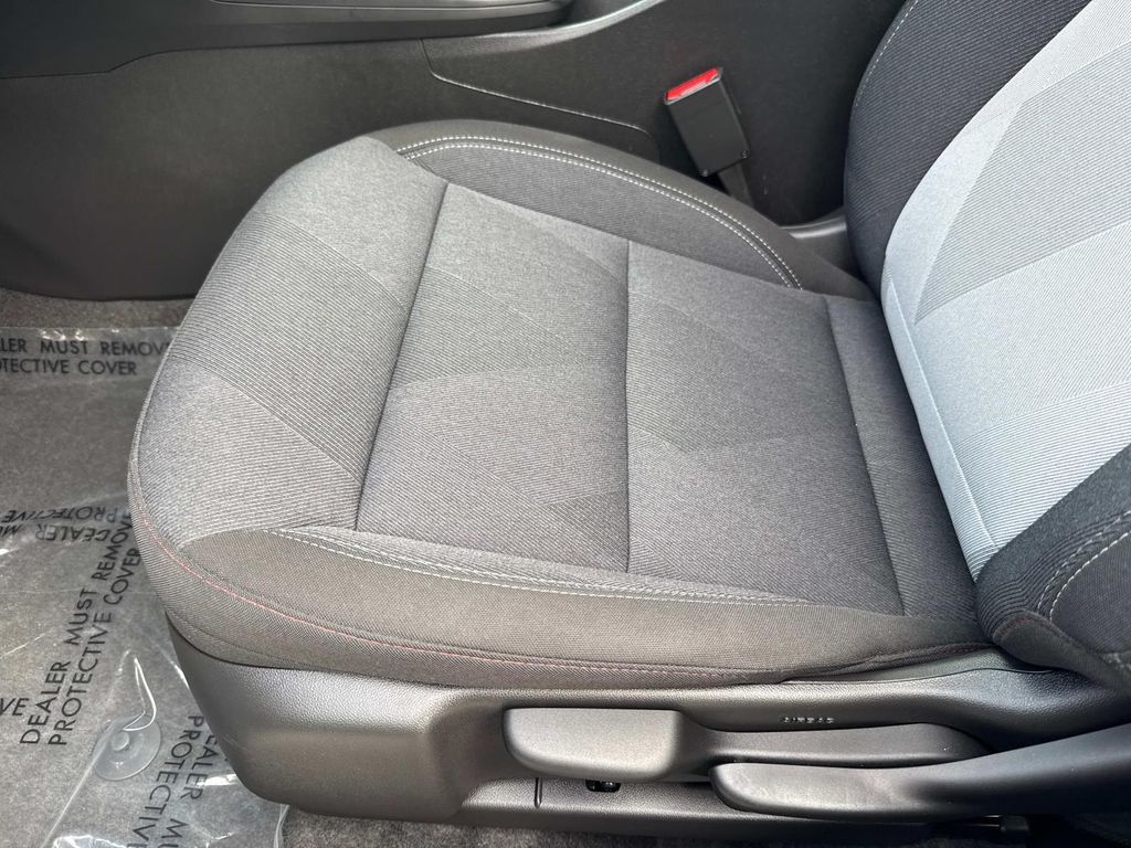 2025 Chevrolet Trax photo 22