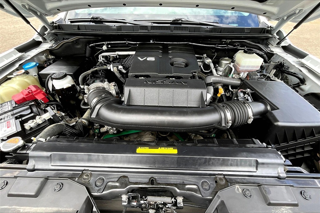 2022 Nissan Frontier SV photo 10