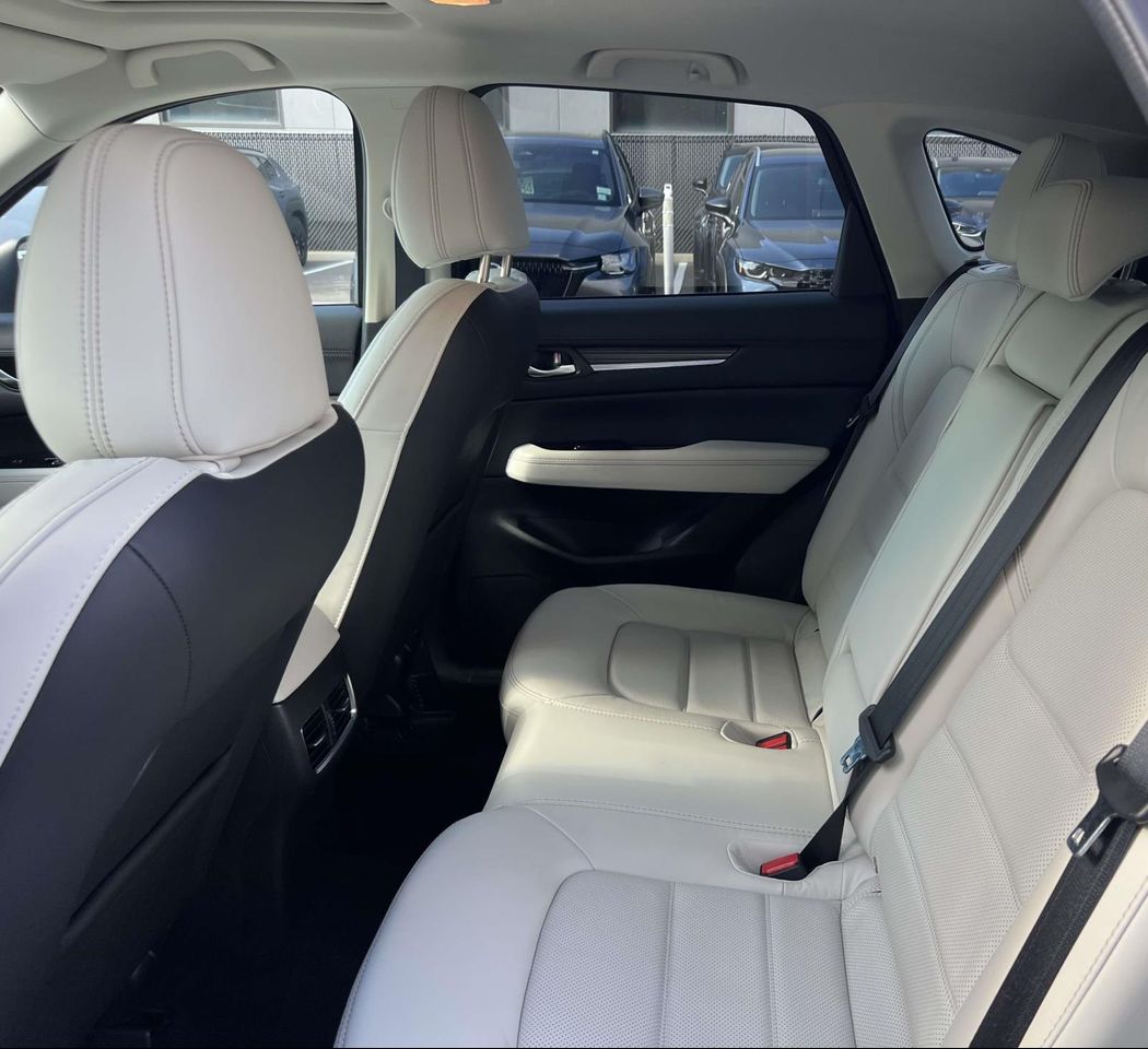 2023 Mazda CX-5 2.5 S Premium photo 9