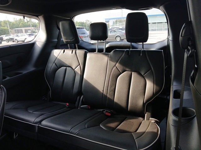 2025 Chrysler Pacifica Limited photo 22