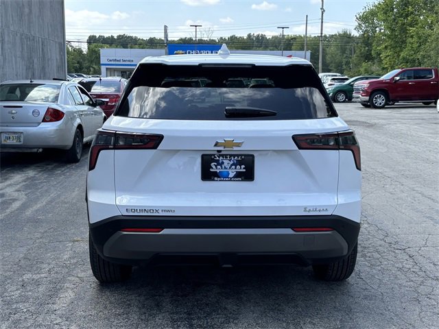 2026 Chevrolet Equinox LT photo 5