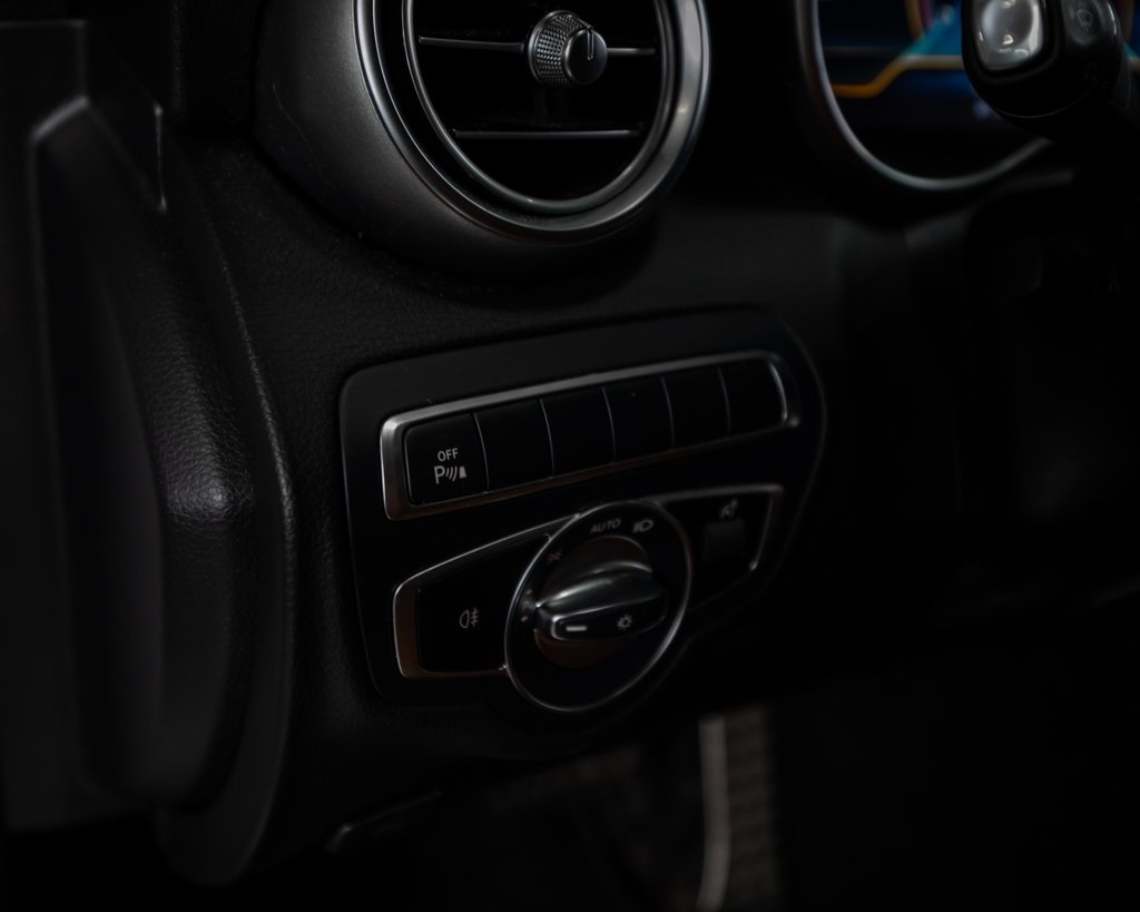 2021 Mercedes Benz C AMG 43 photo 8