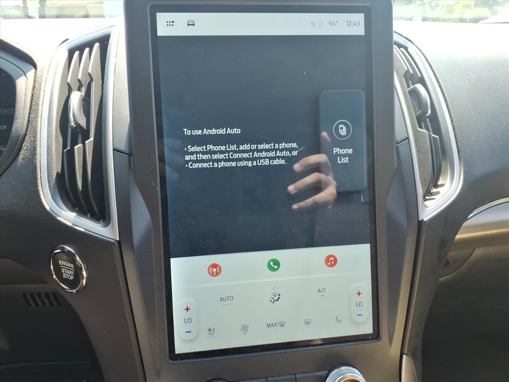 2022 Ford Edge SEL photo 21