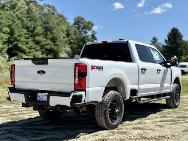 2025 Ford F-250 XL photo 4