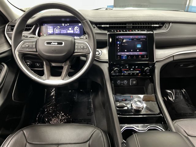 2022 Jeep Grand Cherokee Limited photo 4