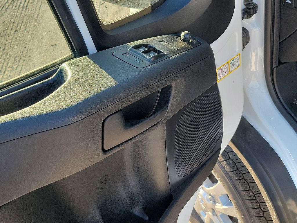 2025 Ram 2500 Base photo 35