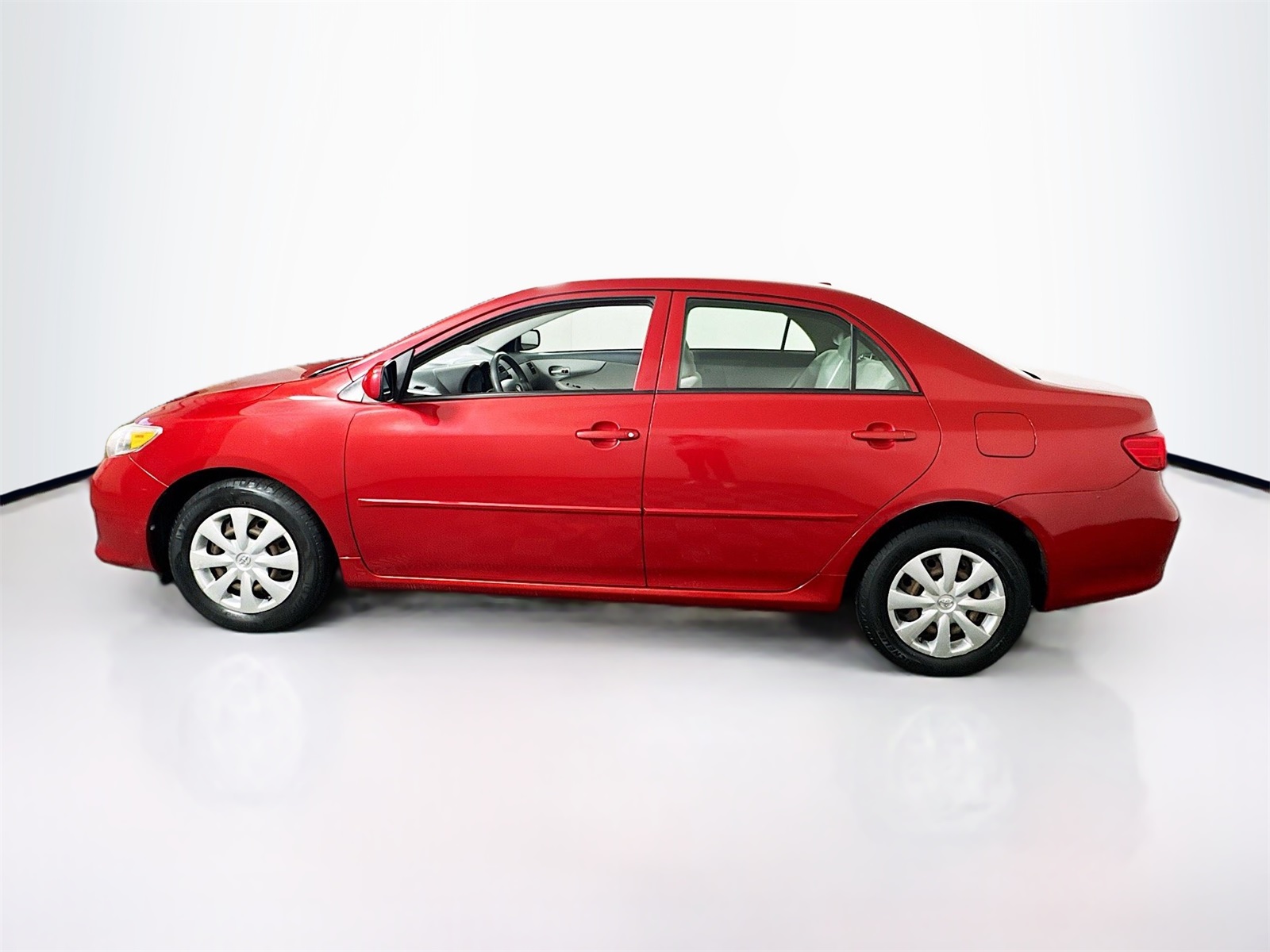 2009 Toyota Corolla LE photo 3