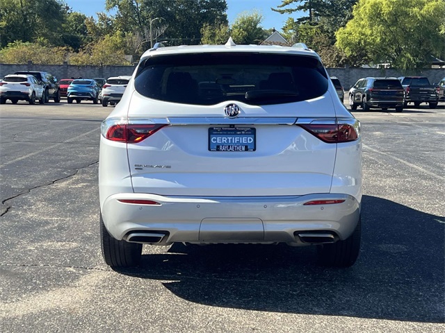 2023 Buick Enclave Essence photo 4