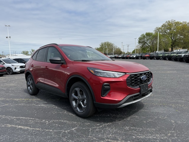 2025 Ford Escape ST-Line photo 2